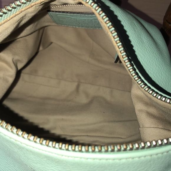 🎉 HOST PICK 🎉 💛 Coach Legacy Leather Courtney Hobo Purse - Picture 3 of 8